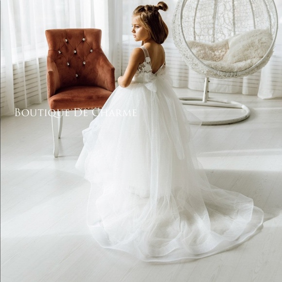 FLOWER GIRL dress with detachable train - Picture 6 of 8